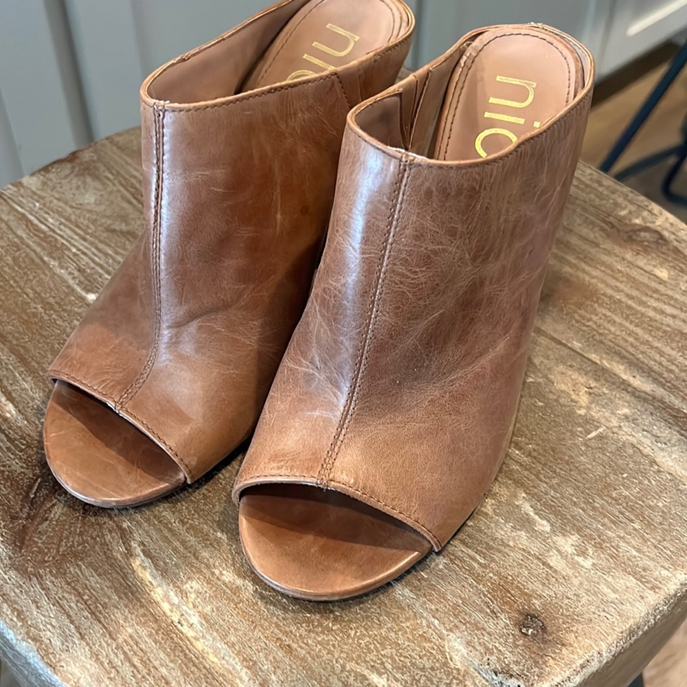 Size 9 mules